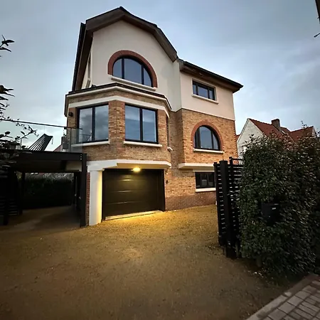 וילה Simonne